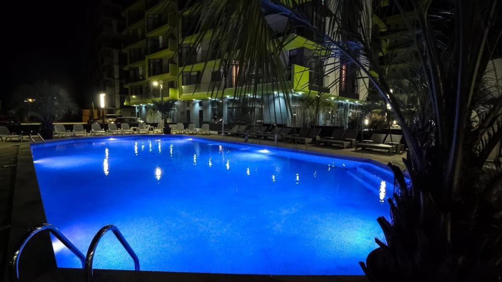 Dragomir Apartments Alezzi 1 Năvodari Екстериор снимка