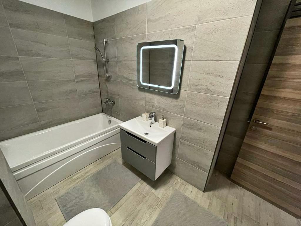 Dragomir Apartments Alezzi 1 Năvodari Екстериор снимка